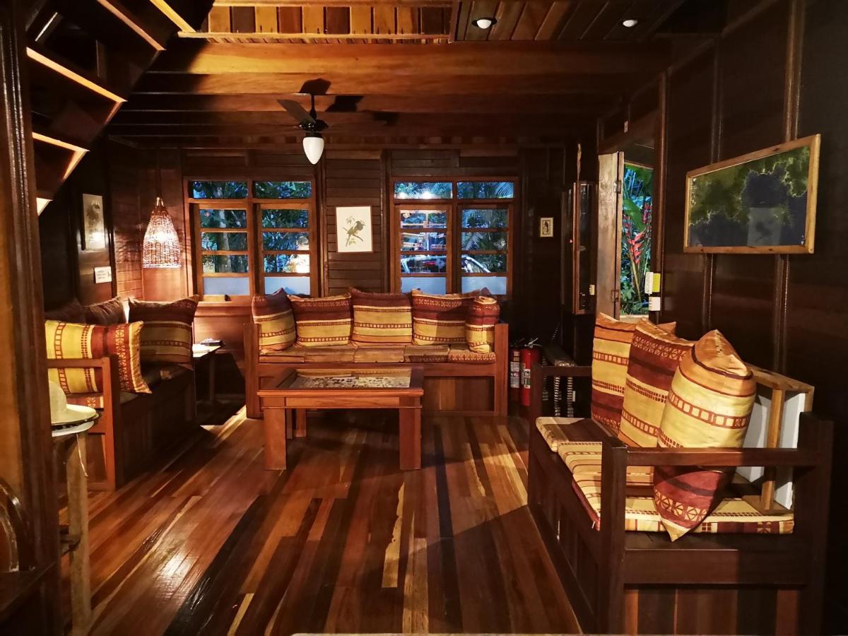 Trindade Sea And Forest Yoga Hostel エクステリア 写真